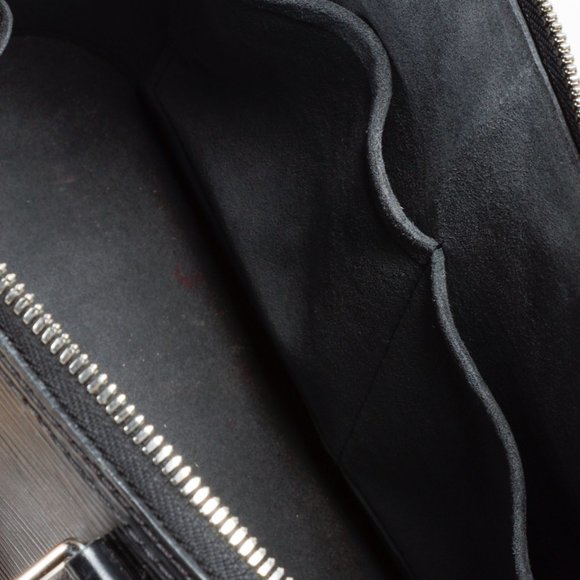 Louis Vuitton Alma PM Black Epi Leather - Picture 10 of 12
